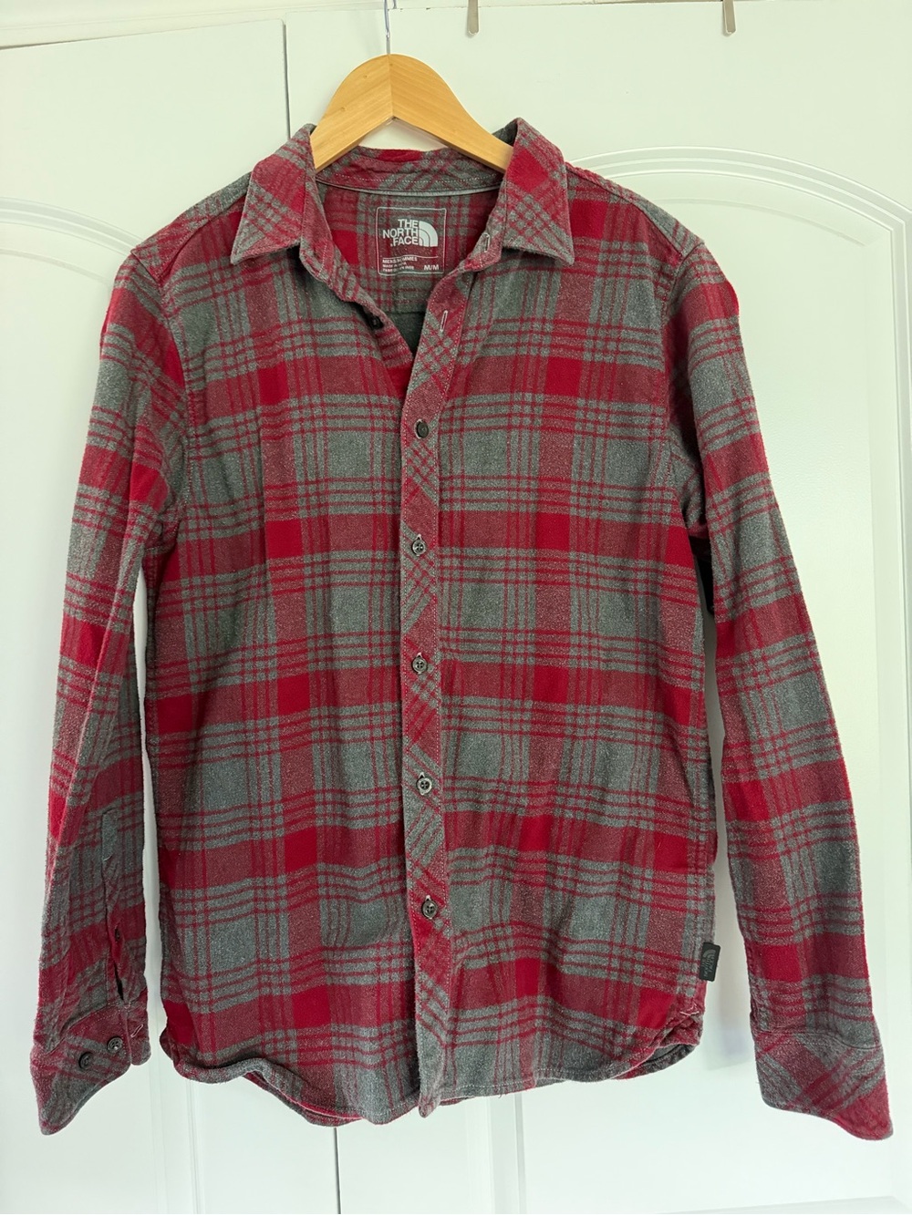 The North Face Red & Gray Plaid Button-Up Flannel - Men’s Large